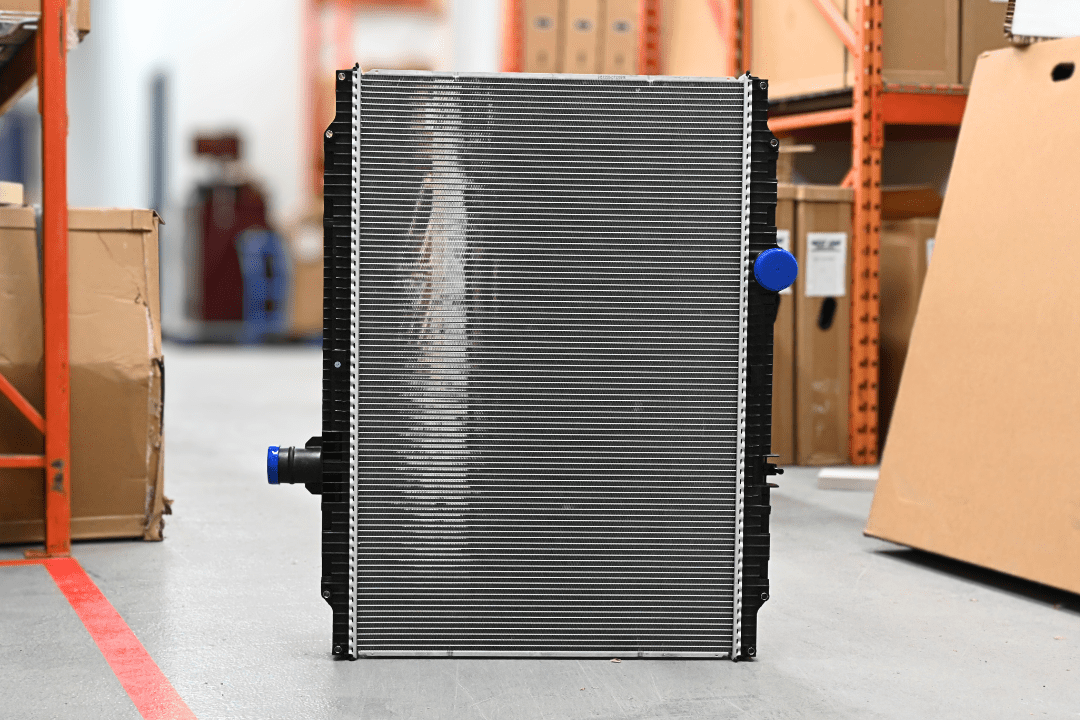 Pet30 Radiator Peterbilt/Kenworth Radiator – 2011-2016 Pete 330 & KW T300 Series ...